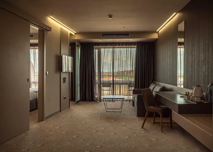 Aqua Paradise & Aqua Park