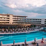 فندق Aqua Paradise & Aqua Park