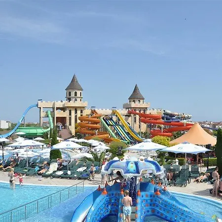 Aqua Paradise & Aqua Park فندق نيسيبار