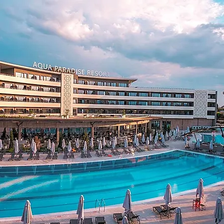 Aqua Paradise & Aqua Park Hotel