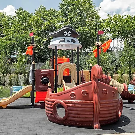 호텔 Aqua Paradise & Aqua Park 4*
