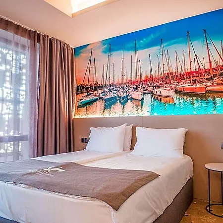 Aqua Paradise & Aqua Park 4* نيسيبار