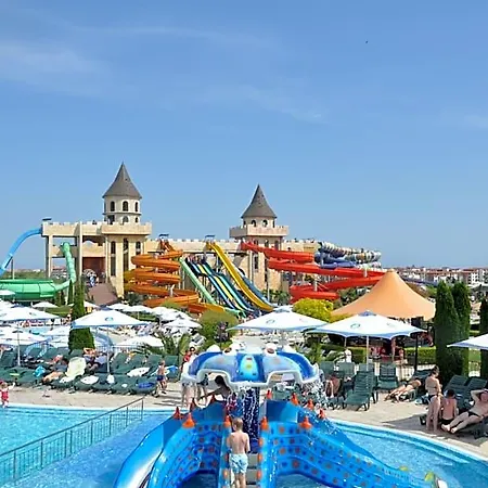 Aqua Paradise & Aqua Park 네세부르