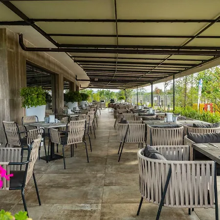 Aqua Paradise & Aqua Park