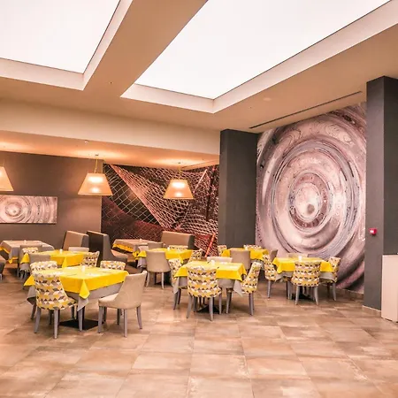 Aqua Paradise & Aqua Park Hotel Nesebyr