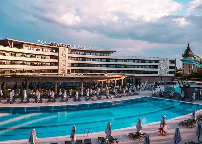 Хотел Aqua Paradise & Aqua Park