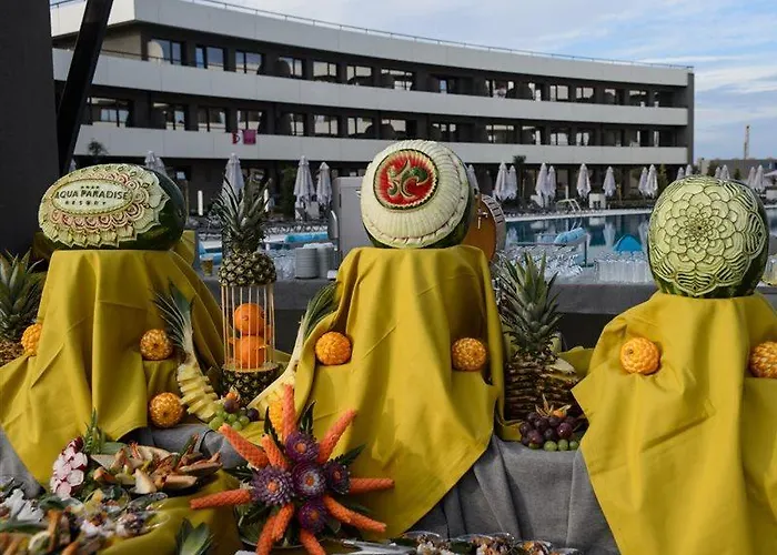 Aqua Paradise & Aqua Park Отель 4*