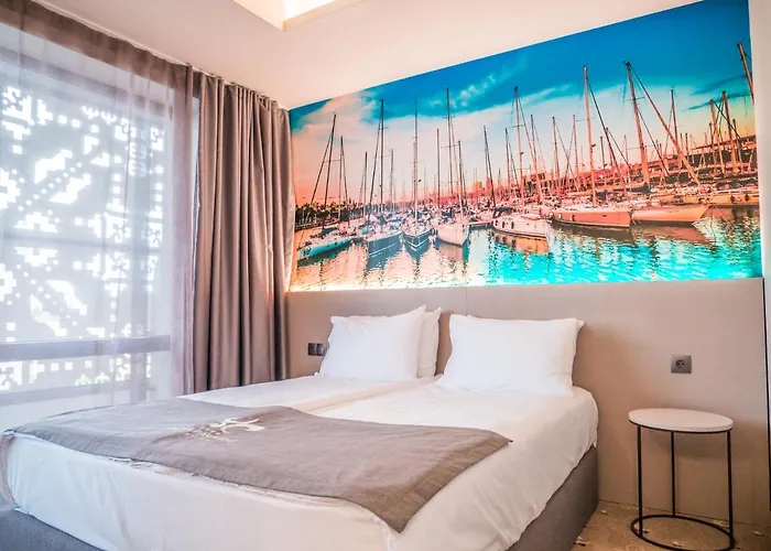 Отель Aqua Paradise & Aqua Park 4*