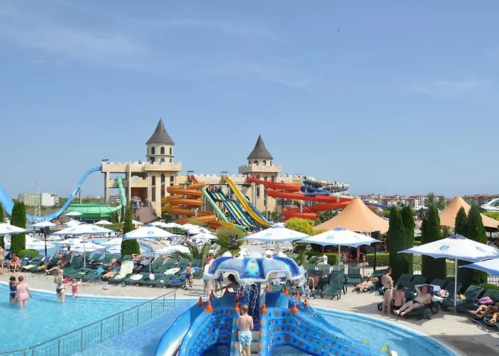 Хотел Aqua Paradise & Aqua Park